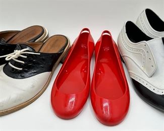 2 Pairs Saddle Shoes: Band Of Outsiders (39) & Melissa (8) & Rubber Sandals By Kartell (38)
Lot #: 73
