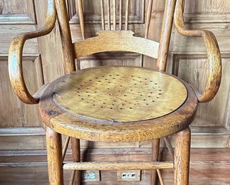 Vintage Wood Bar Stool
Lot #: 37
