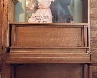 Vintage Ellington Piano From The House Of Baldwin Serial Number 47327
Lot #: 60