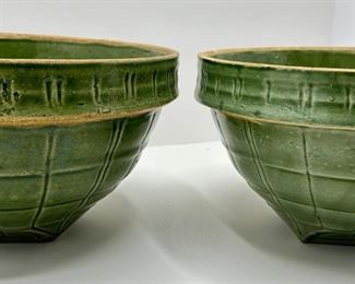 2 Antique McCoy Stoneware Mixing Bowls, 2 Sizes
Lot #: 18