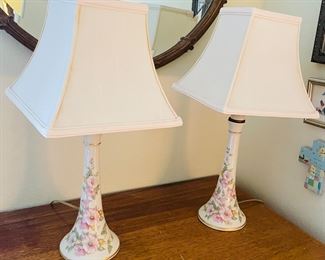 $48 pair of lamps 