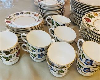 $375 	
"Royal Worcester ""Virginia""17 dinner plates "									
18 salad plates / 18 B&B / 12 cups & 16 saucers 									
Total 									