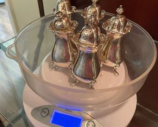 $180
Set of 5 sterling salt & pepper shaker 319grams 	