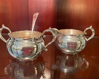 $110 	
Sterling creamer & sugar 196gr. 	