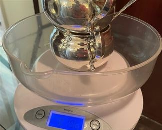 $110 	
Sterling creamer & sugar 196gr. 	