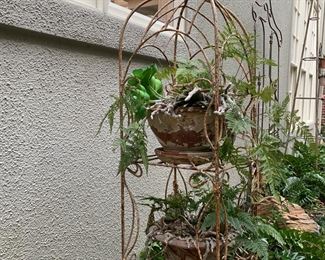 Metal plant rack