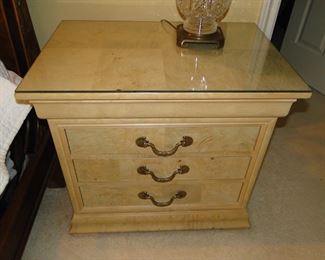 Nice side table, with protective glass top.  Use as a nightstand, or end table