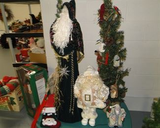 Nice collection of Christmas decorations