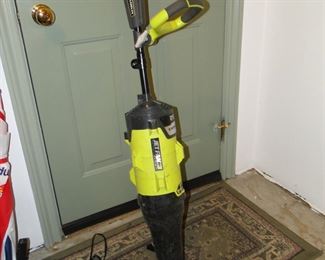 Battery operated blower