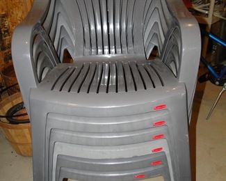 Rubbermaid, the good sturdy ones