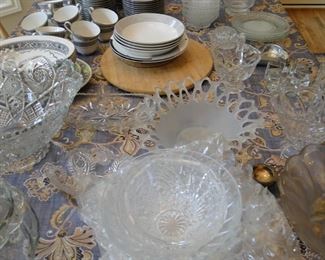 Cut glass, crystal , and Noritake, what a fine tablescape