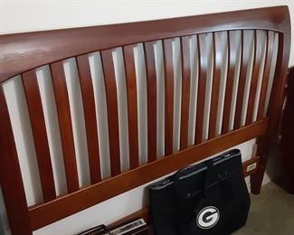 Queen Headboard, Attache Case & Tote!