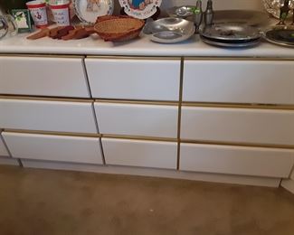 White Lacquer Chest 9 Drawer