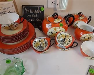 VERY UNIQUE VTG German Tea Set with Lunch/Dinner Plates, Teapot, Sugas, Creamer & 6 Cups/Saucers