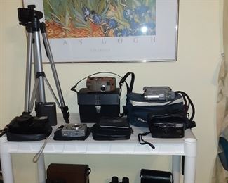 Camera's & Binoculars