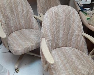 Kitchen Set with Table & 6 Chairs on Casters