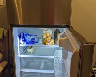 APP Refridgerator stainless