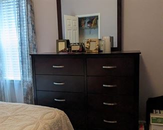 BED Contemporary Dresser with Mirror