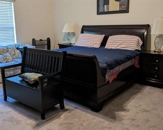 BED Modern Sliegh Bed