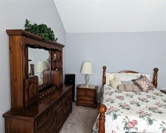 BED Traditional Bed Set