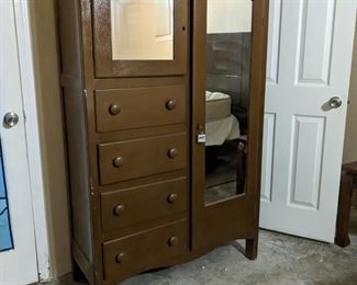 Bed Vintage Dresser Closet