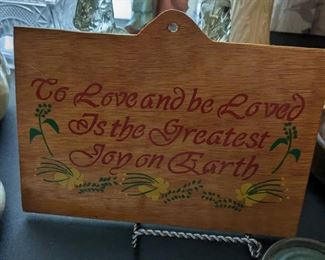 DECOR Sign