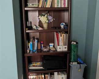 FURN Bookshelf Tall