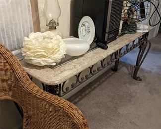 FURN Console Table