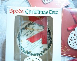 HOLIDAY SPODE ORNAMETS