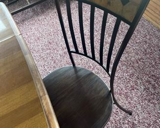 detail of the metal chairs 