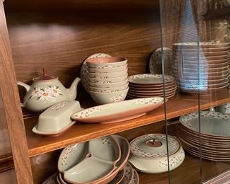 Taylor Smith & Taylor Co Lazy Daisy genuine ceramic ironware