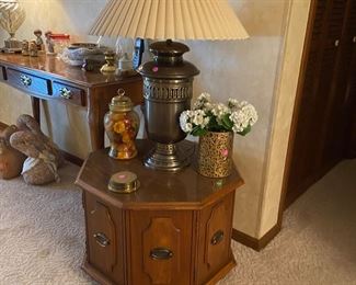 Another 70’s piece (or two) of furniture.