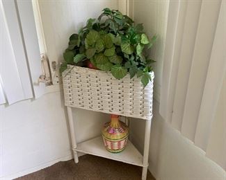 Great corner wicker stand