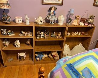 Small bookcases
Bear collection