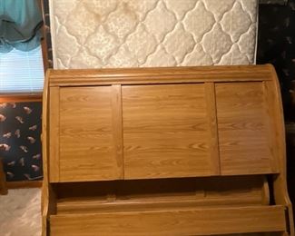 Bedroom - Headboard, footboard, rails, mattress & box springs 