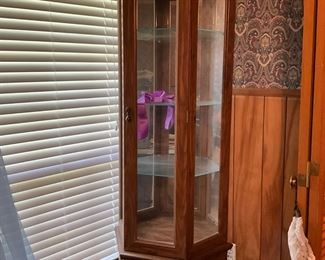 Full view of display cabinet