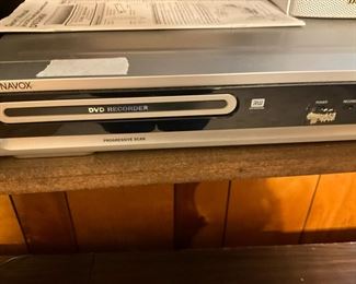 Magnavox DVD recorder