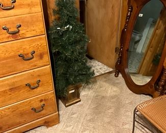 Several small Christmas trees - mostly 3-4’