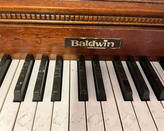 Garage - Baldwin piano