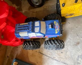 Outside storage building - Toy