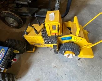 Outside storage building - Toy