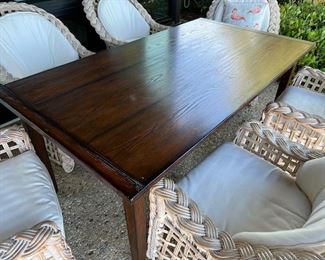 William Sonoma Farm Table with 2 Leaves