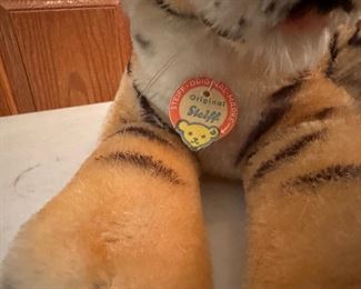 Original collar tag!