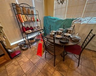 Slate kitchen table & slate bakers rack!
The chairs need some love lol!