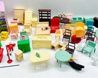 Doll House Vintage Plastic Furniture And Accessories
