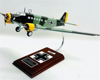 Junkers Ju-52 "Auntie Ju" 1/52 Scale Model FGJ52TE Desktop Model
