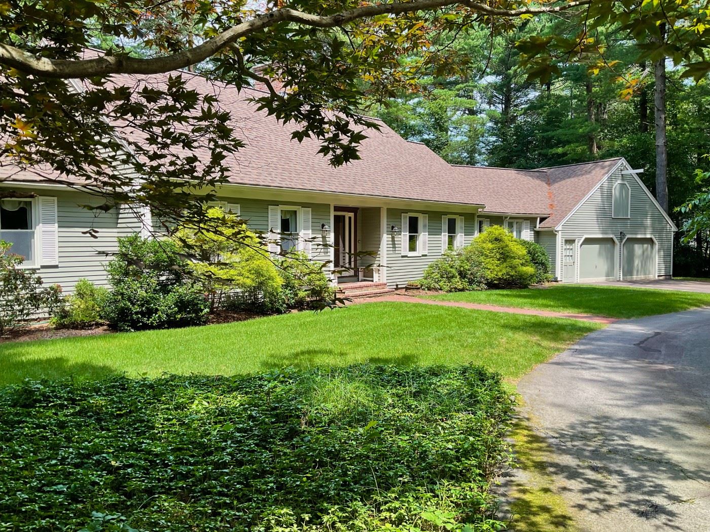 BOXFORD MOVING ESTATE SALE in Boxford, MA starts on 7/27/2023