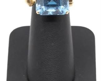 41 14K Ring with Synthetic Blue Spinel