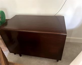 Drop Leaf Table This item Offsite $400