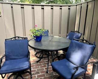 4 swivel chairs and table $500 set. This item is off site